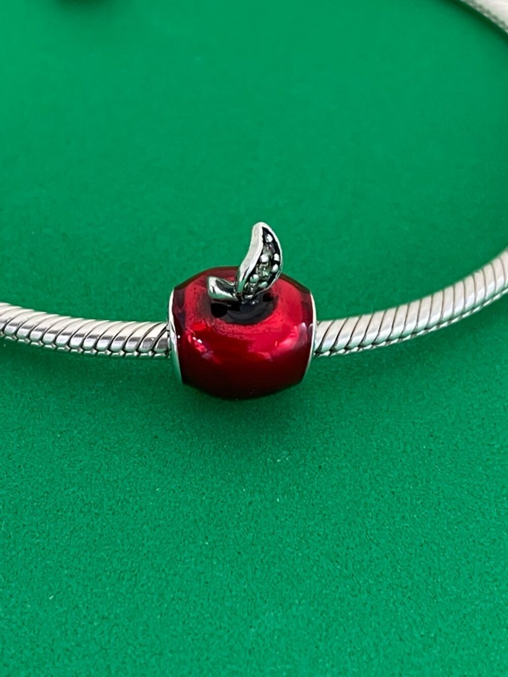 Authentic Pandora Disney Snow White's Red Apple Charm - Picture 3 of 6